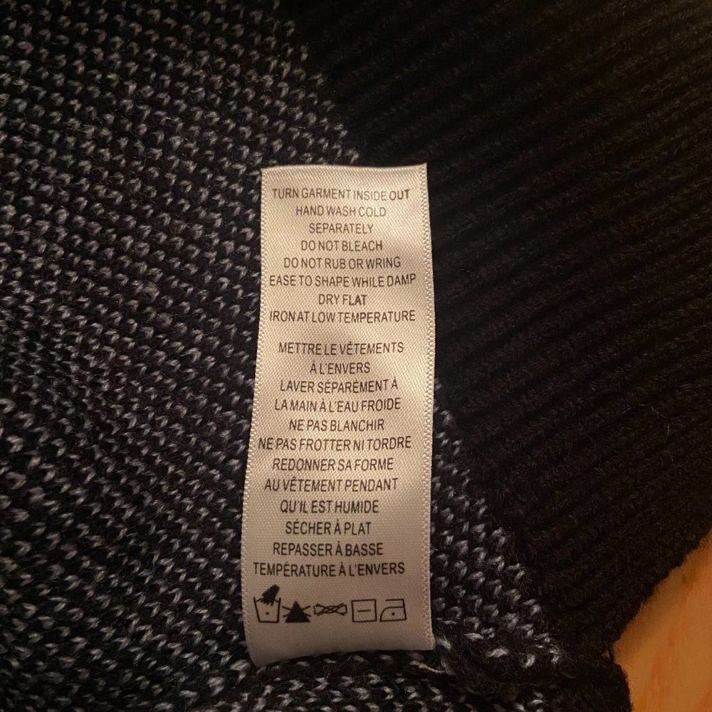 NWOT Ricki's Quarter-Zip Sweater Size Small - Picture 10 of 12